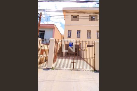 Casa para alugar com 200m², 3 quartos e 2 vagas Casa para alugar com 200m², 3 quartos e 2 vagasFachada
