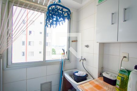 Apartamento à venda com 67m², 3 quartos e 1 vagaÁrea de serviço