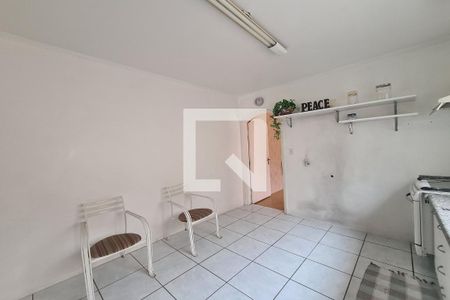 Casa para alugar com 410m², 4 quartos e 2 vagas Casa para alugar com 410m², 4 quartos e 2 vagasCozinha 2