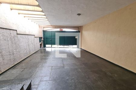 Garagem de casa para alugar com 4 quartos, 410m² em Vila California, São Paulo