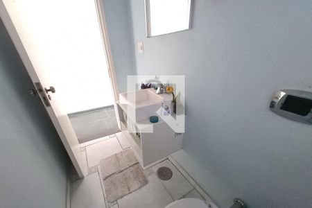 Casa para alugar com 410m², 4 quartos e 2 vagas Casa para alugar com 410m², 4 quartos e 2 vagasBanheiro 1