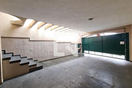 Casa para alugar com 410m², 4 quartos e 2 vagas Casa para alugar com 410m², 4 quartos e 2 vagasGaragem