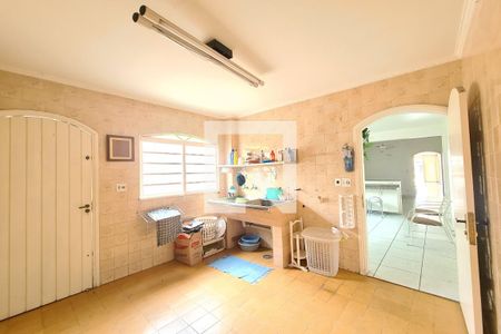 Casa para alugar com 410m², 4 quartos e 2 vagas Casa para alugar com 410m², 4 quartos e 2 vagasÁrea de Serviço