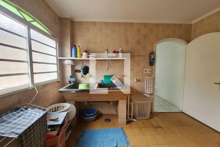 Casa para alugar com 410m², 4 quartos e 2 vagas Casa para alugar com 410m², 4 quartos e 2 vagasÁrea de Serviço