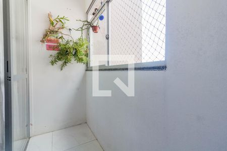 Varanda  de apartamento para alugar com 2 quartos, 58m² em Serraria, São José