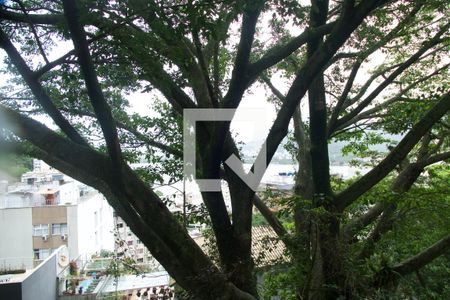 Casa à venda com 250m², 5 quartos e 1 vaga Casa à venda com 250m², 5 quartos e 1 vagaQuarto vista