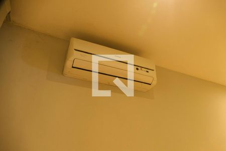 Casa à venda com 250m², 5 quartos e 1 vaga Casa à venda com 250m², 5 quartos e 1 vagaQuarto