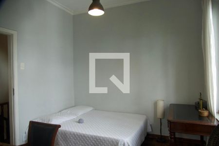 Casa à venda com 250m², 5 quartos e 1 vaga Casa à venda com 250m², 5 quartos e 1 vagaQuarto