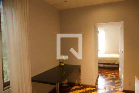Casa à venda com 250m², 5 quartos e 1 vaga Casa à venda com 250m², 5 quartos e 1 vagaQuarto closet