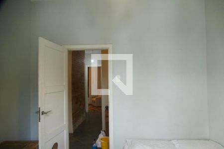 Casa à venda com 250m², 5 quartos e 1 vaga Casa à venda com 250m², 5 quartos e 1 vagaQuarto