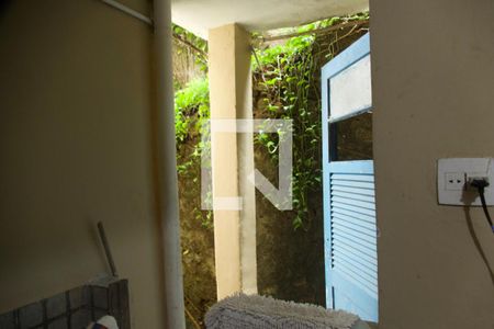 Casa à venda com 250m², 5 quartos e 1 vaga Casa à venda com 250m², 5 quartos e 1 vagaÁrea serviço