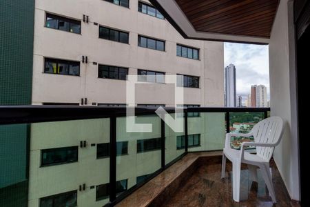 Apartamento à venda com 160m², 3 quartos e 2 vagas Apartamento à venda com 160m², 3 quartos e 2 vagasVaranda - Suíte