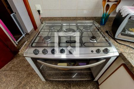 Apartamento à venda com 160m², 3 quartos e 2 vagas Apartamento à venda com 160m², 3 quartos e 2 vagasDetalhe - Cozinha