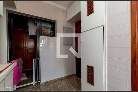 Apartamento à venda com 160m², 3 quartos e 2 vagas Apartamento à venda com 160m², 3 quartos e 2 vagasÁrea de Serviço