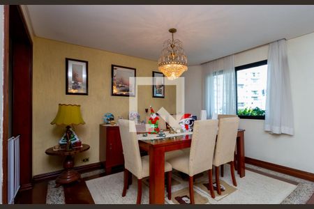 Apartamento à venda com 160m², 3 quartos e 2 vagas Apartamento à venda com 160m², 3 quartos e 2 vagasSala de Jantar