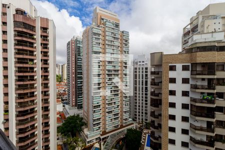 Apartamento à venda com 160m², 3 quartos e 2 vagas Apartamento à venda com 160m², 3 quartos e 2 vagasVista - Varanda