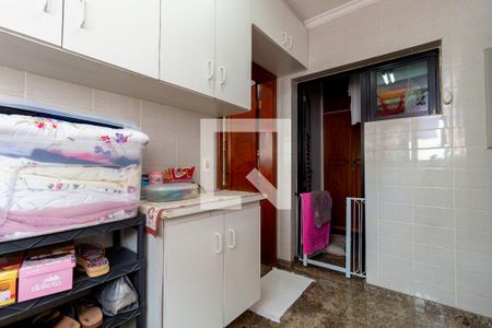 Apartamento à venda com 160m², 3 quartos e 2 vagas Apartamento à venda com 160m², 3 quartos e 2 vagasÁrea de Serviço