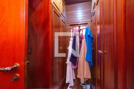 Apartamento à venda com 160m², 3 quartos e 2 vagas Apartamento à venda com 160m², 3 quartos e 2 vagasCloset da suíte
