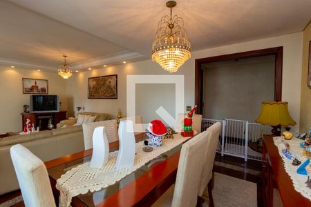 Apartamento à venda com 160m², 3 quartos e 2 vagas Apartamento à venda com 160m², 3 quartos e 2 vagasSala de Jantar