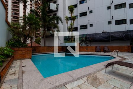 Apartamento à venda com 160m², 3 quartos e 2 vagas Apartamento à venda com 160m², 3 quartos e 2 vagasPiscina