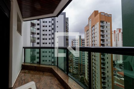 Apartamento à venda com 160m², 3 quartos e 2 vagas Apartamento à venda com 160m², 3 quartos e 2 vagasVaranda - Suíte