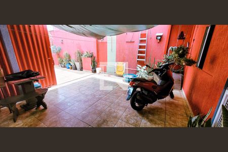 Casa à venda com 90m², 3 quartos e 4 vagasVaranda