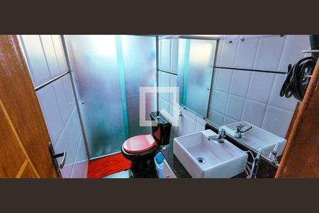 Casa à venda com 90m², 3 quartos e 4 vagasBanheiro Social