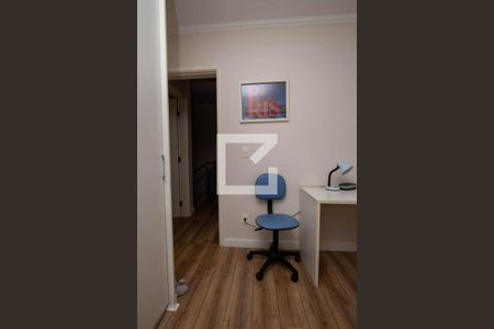 Casa de condomínio à venda com 199m², 4 quartos e 4 vagas Casa de condomínio à venda com 199m², 4 quartos e 4 vagasQuarto 2