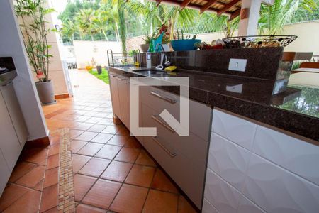 Casa de condomínio à venda com 199m², 4 quartos e 4 vagas Casa de condomínio à venda com 199m², 4 quartos e 4 vagasÁrea - Churrasqueira