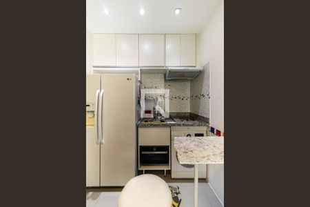 Cozinha de kitnet/studio à venda com 1 quarto, 21m² em República, São Paulo