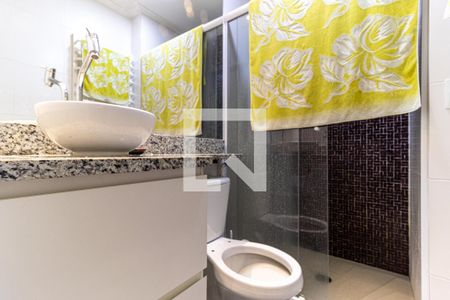 Banheiro de kitnet/studio à venda com 1 quarto, 21m² em República, São Paulo