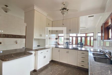 Casa de condomínio para alugar com 954m², 4 quartos e 8 vagasCozinha