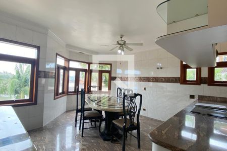 Casa de condomínio para alugar com 954m², 4 quartos e 8 vagasCopa