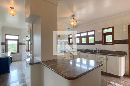 Casa de condomínio para alugar com 954m², 4 quartos e 8 vagasCozinha