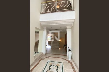 Hall de entrada de casa de condomínio à venda com 4 quartos, 954m² em Alphaville, Santana de Parnaíba