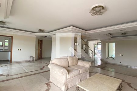 Sala de casa de condomínio à venda com 4 quartos, 954m² em Alphaville, Santana de Parnaíba