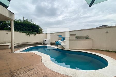 Casa de condomínio para alugar com 954m², 4 quartos e 8 vagasPiscina