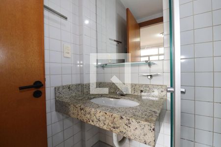 Banheiro Social de kitnet/studio para alugar com 1 quarto, 30m² em Norte (águas Claras), Brasília