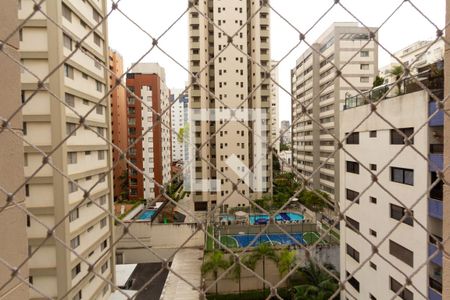 Vista de apartamento à venda com 3 quartos, 98m² em Indianópolis, São Paulo