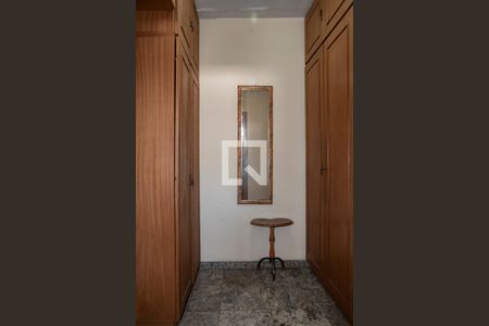 Casa à venda com 300m², 4 quartos e 5 vagasCloset da Suíte 2