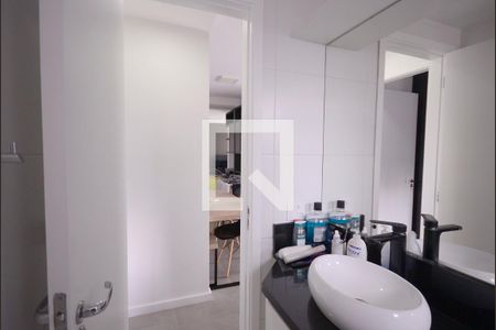Apartamento para alugar com 51m², 2 quartos e 1 vaga Apartamento para alugar com 51m², 2 quartos e 1 vagaBanheiro