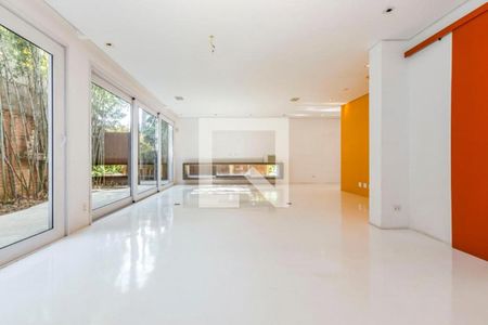 Casa à venda com 3 quartos, 360m² em Jardim Paulista, São Paulo