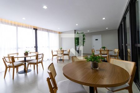 Apartamento para alugar com 29m², 1 quarto e 1 vagaÁrea comum - Salão de festas