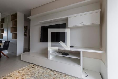 Sala de TV de apartamento para alugar com 2 quartos, 70m² em Empresarial 18 do Forte, Barueri