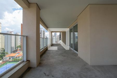 Apartamento à venda com 265m², 4 quartos e 6 vagasVaranda