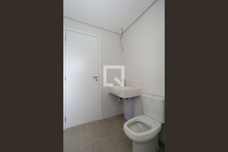 Apartamento à venda com 265m², 4 quartos e 6 vagasBanheiro da suíte 2