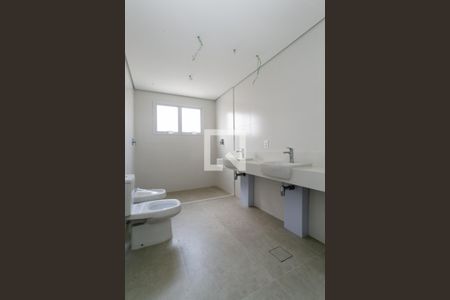 Apartamento à venda com 265m², 4 quartos e 6 vagasBanheiro da suíte 1