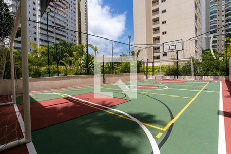 Apartamento à venda com 265m², 4 quartos e 6 vagasÁrea comum - Quadra esportiva