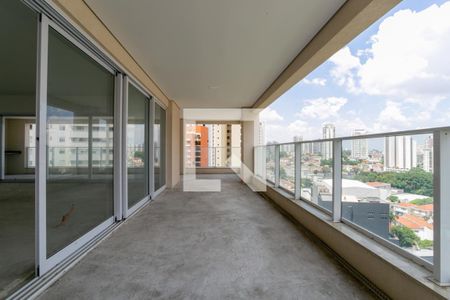 Apartamento à venda com 265m², 4 quartos e 6 vagasVaranda