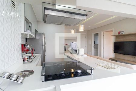 Sala e cozinha de apartamento para alugar com 1 quarto, 38m² em Liberdade, São Paulo